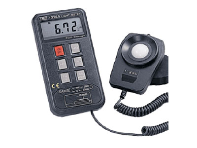 TES-1336A記憶式照度計