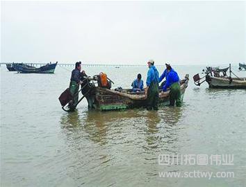 青島畫海底地形圖 用上神器機載激光雷達