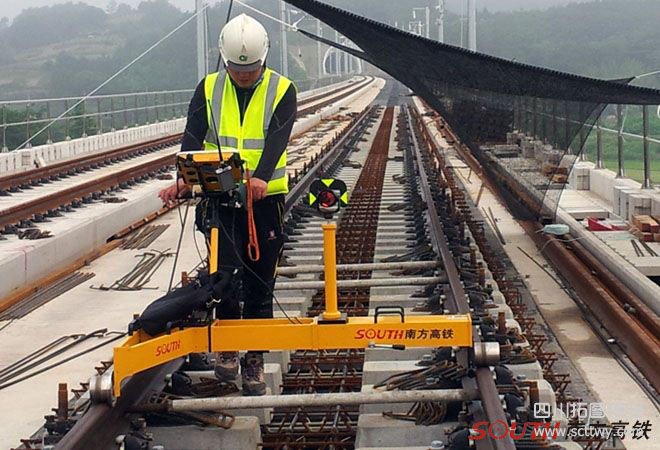 南方高鐵軌道幾何狀態(tài)測量儀（軌檢小車）
